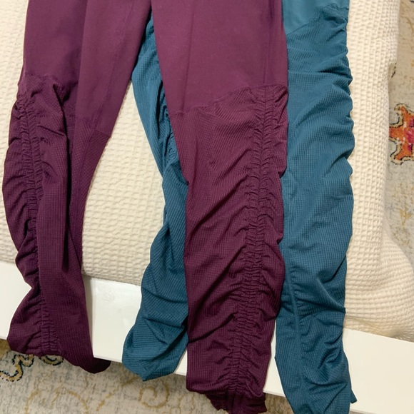 Fabletics Legging pair - Picture 4 of 6